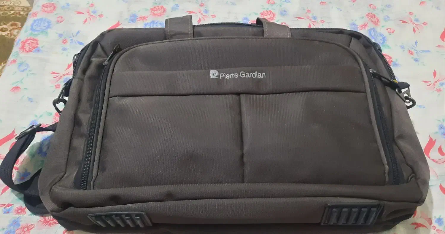 کیف لپ تاپ Pierre gardian|کیف، کفش، کمربند|محمدشهر, شهرک پیام (مهرالبرز)|دیوار