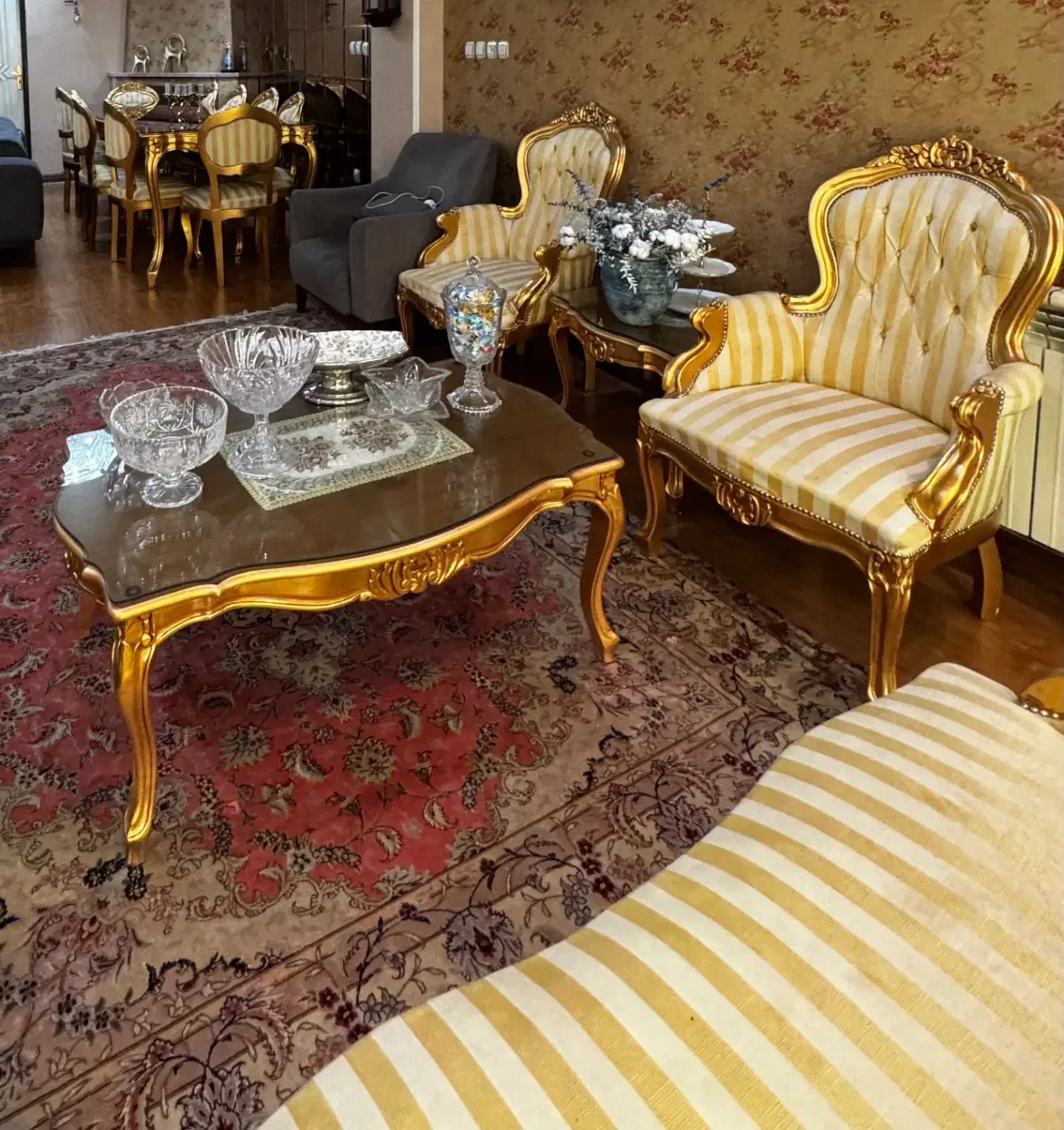 مبل و میز نهار خوری|مبلمان خانگی و میز عسلی|تهران, آسمان|دیوار