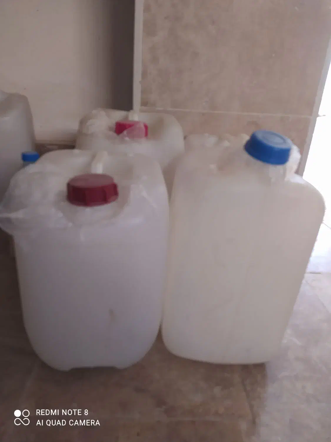 گالن ۲۰ لیتری|ظروف نگهدارنده، پلاستیکی، یکبارمصرف|چابهار, |دیوار