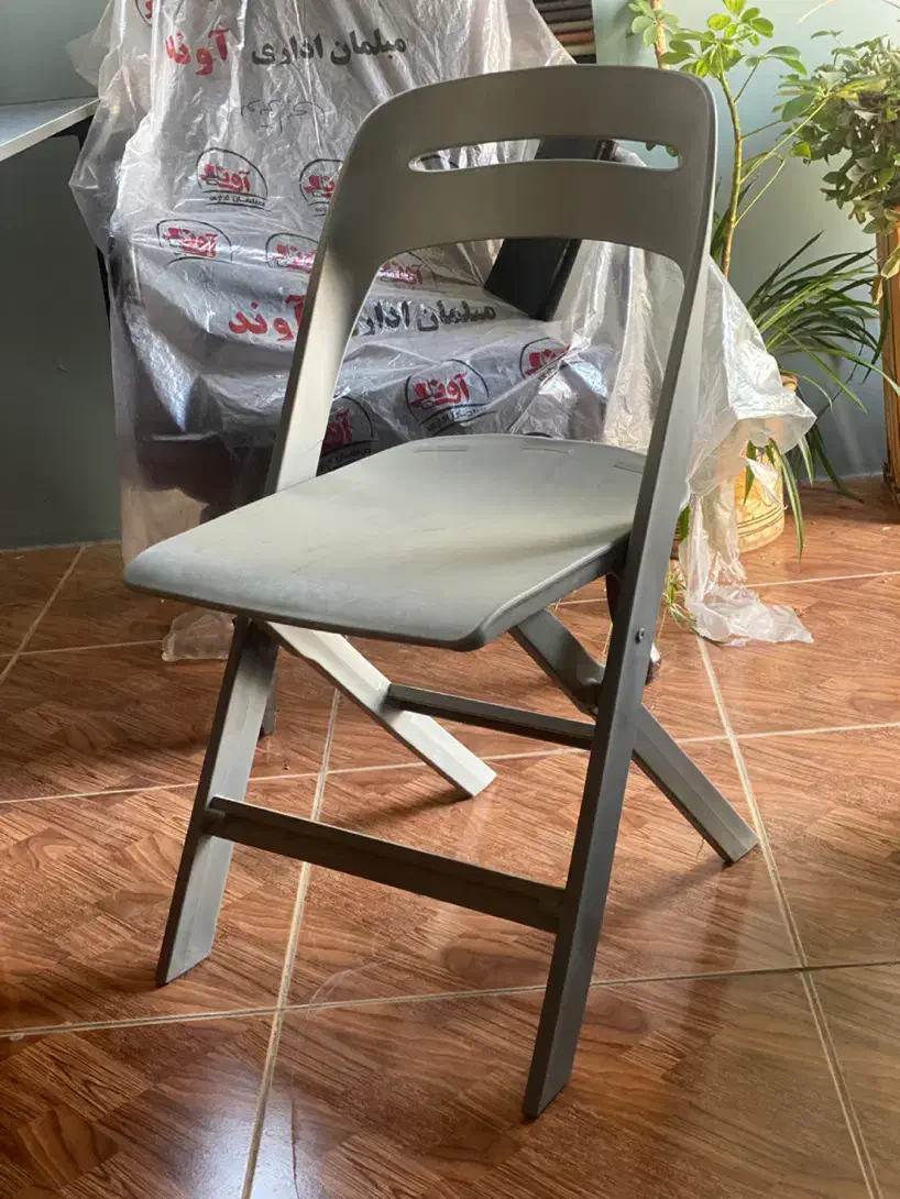 صندلی تاشو|صندلی و نیمکت|شاهرود, |دیوار