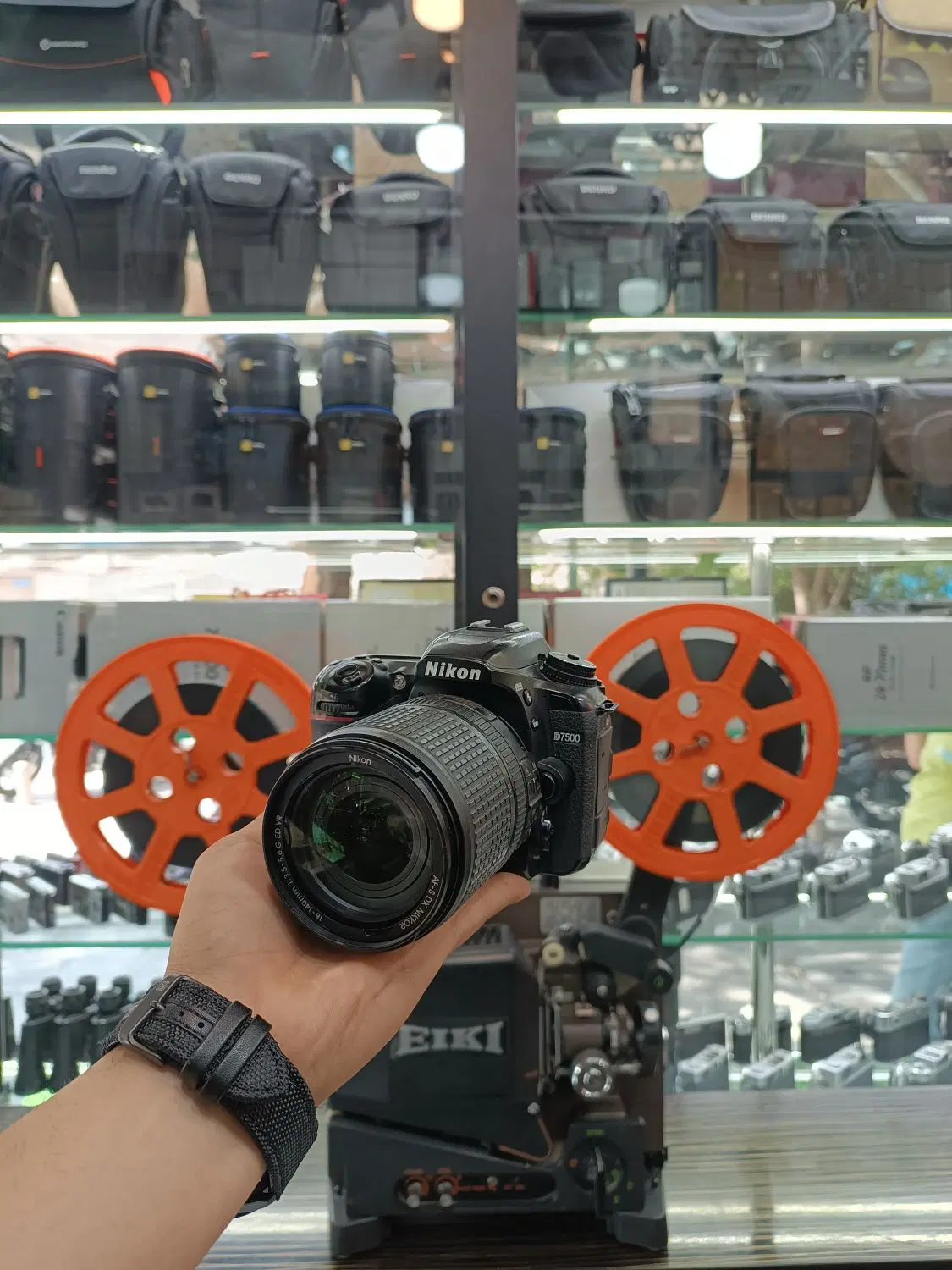 Nikon7500 lens140|دوربین عکاسی و فیلم‌برداری|تهران, پامنار|دیوار