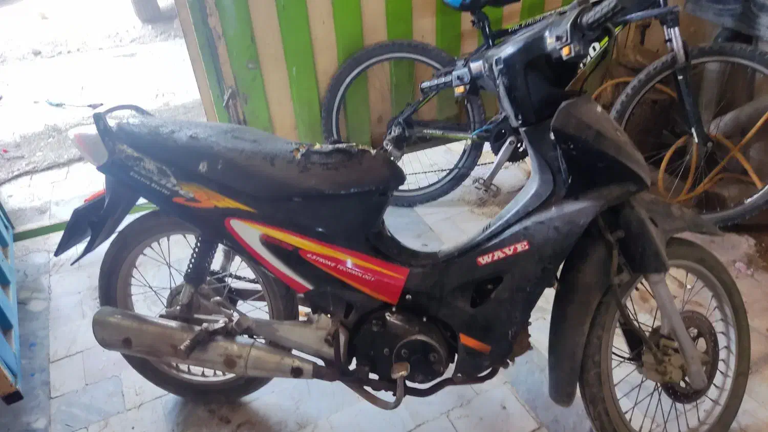 ویو رادیسون 125|موتورسیکلت|سنگدوین, |دیوار