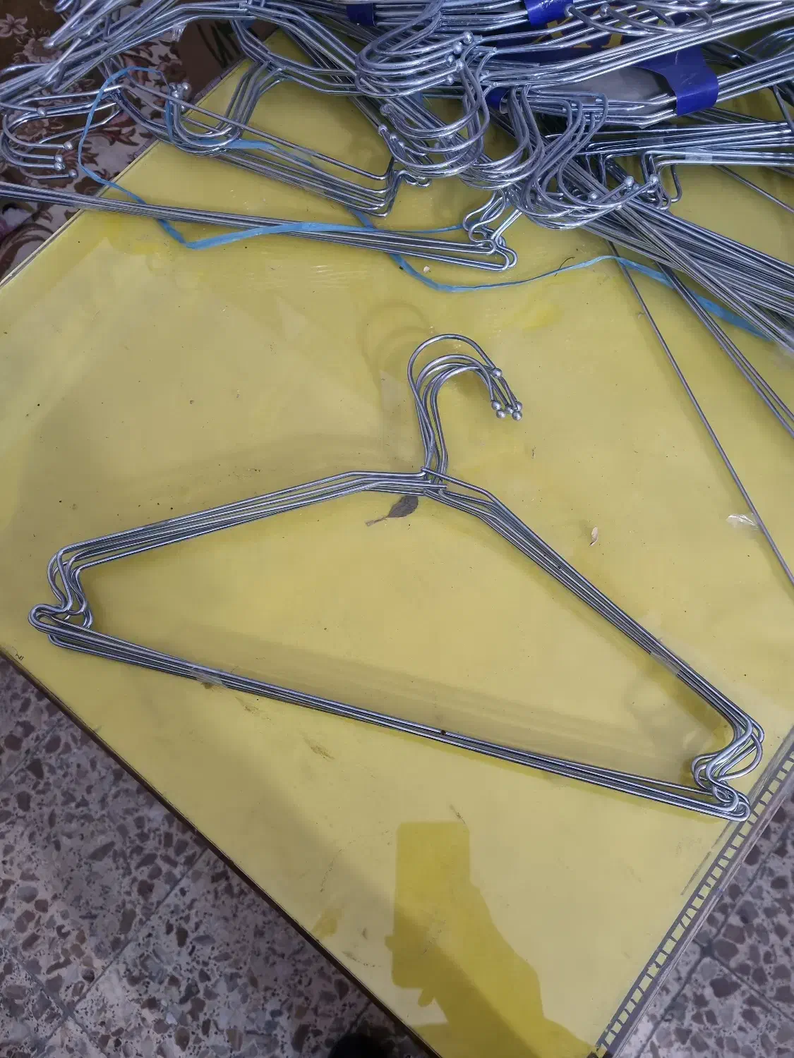 رخت‌آویز فلزی بسته ۶ عددی|بندرخت و رخت‌آویز|مریوان, |دیوار