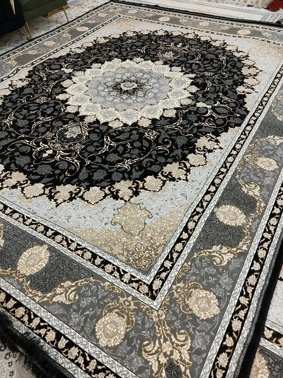 طلاکوب شاهکار یک تخته نخ ایرانی|فرش|اندیمشک, |دیوار