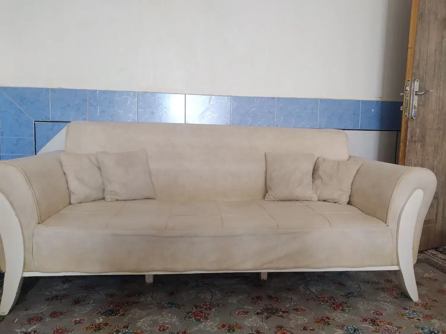 مبل|مبلمان خانگی و میز عسلی|لردگان, |دیوار