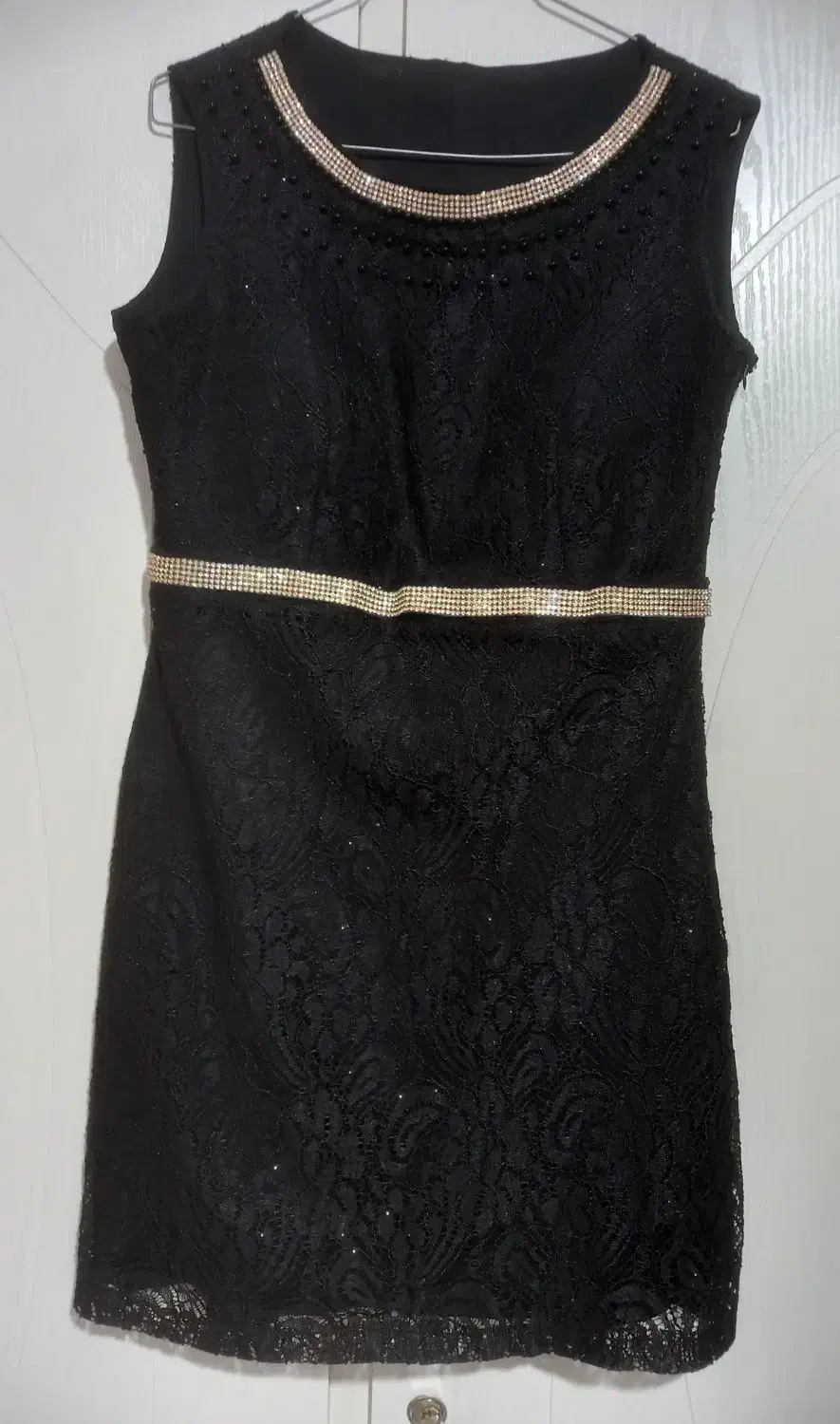 پیراهن مجلسی|لباس|ری, دیلمان|دیوار