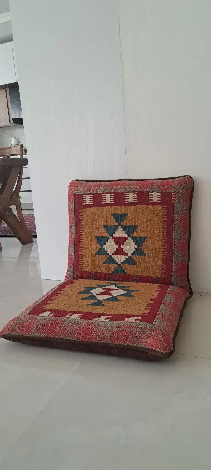 پشتی سنتی|پشتی|بجنورد, |دیوار