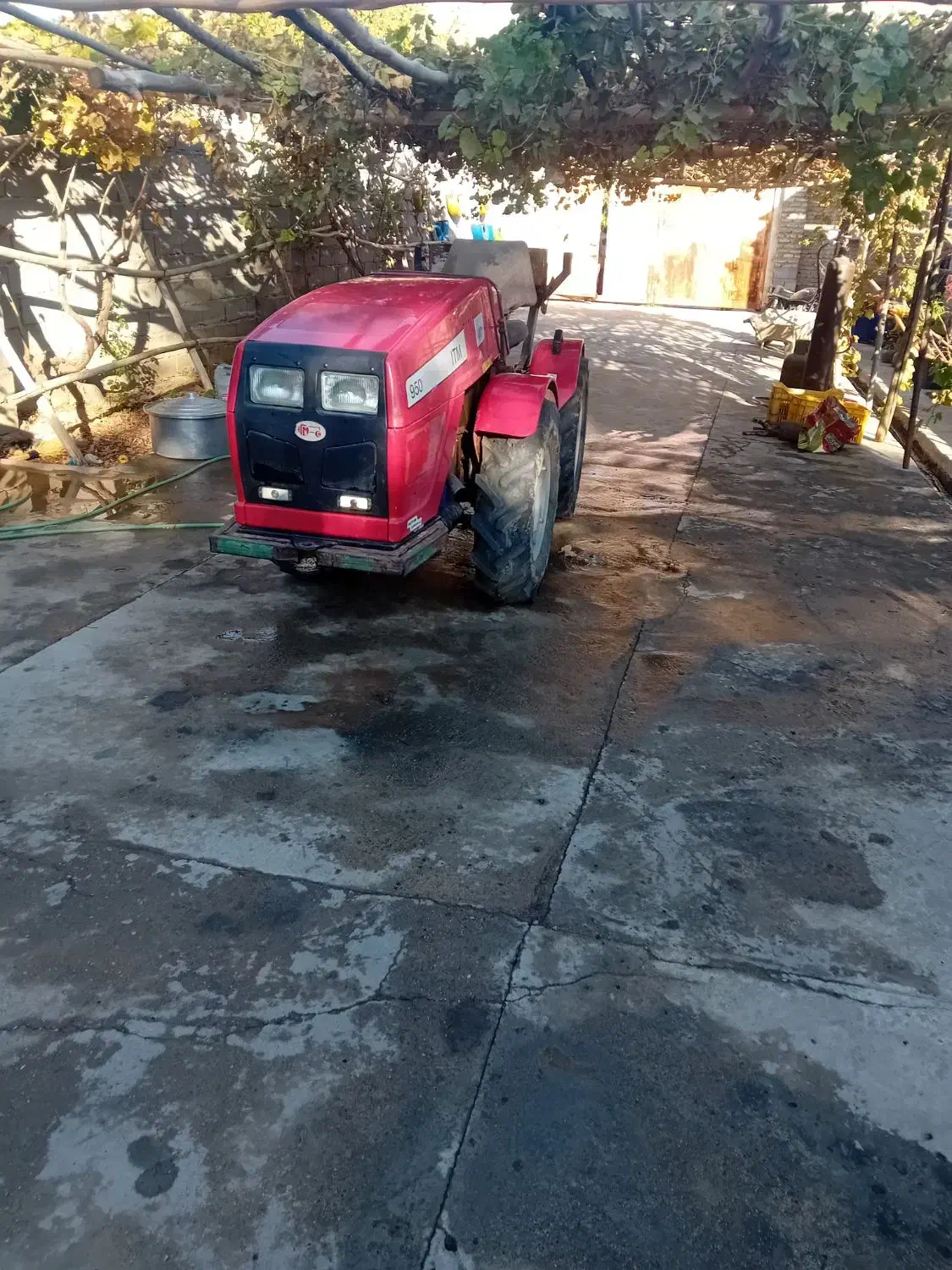 یک تراکتور باغی ۹۵۰|خودرو سنگین|میاندوآب, |دیوار