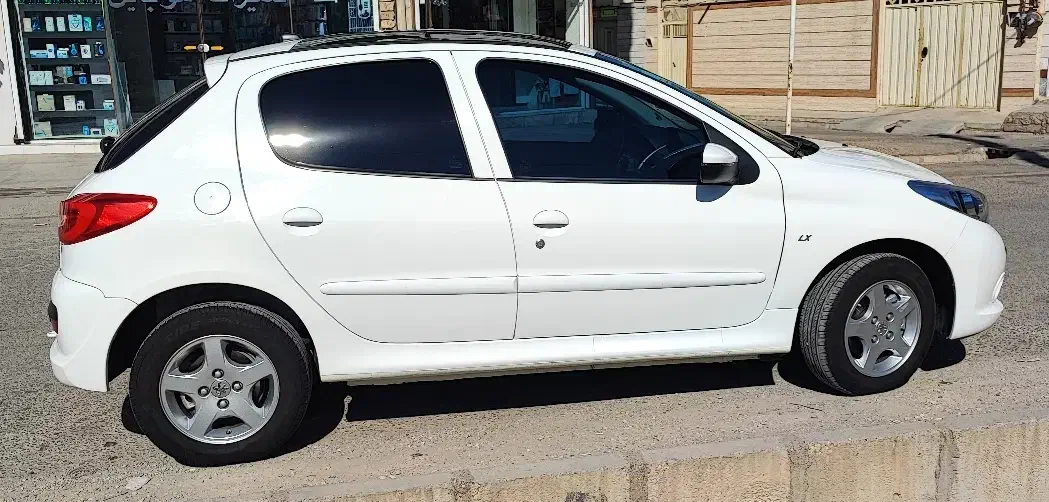 ۲۰۷ پانا ۱۴۰۳|خودرو سواری و وانت|خرمآباد, |دیوار