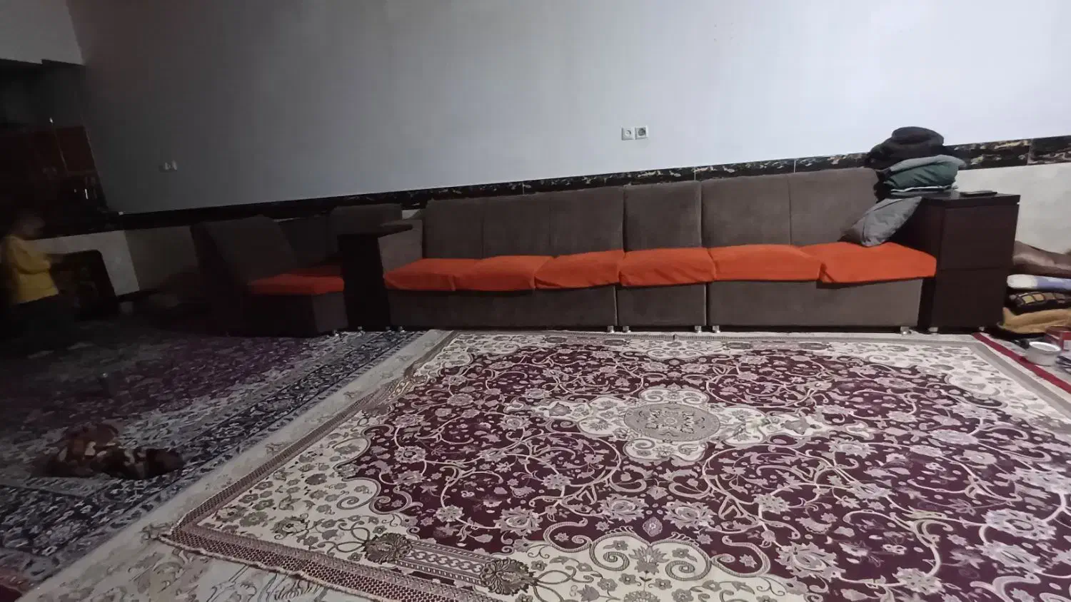 دو دست مبل|مبلمان خانگی و میز عسلی|تربت جام, معدآباد|دیوار