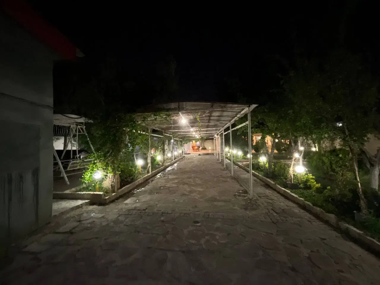 اجاره باغ ویلا جنگلی مستقیم ازمالک با امکان بازدید|اجارهٔ کوتاه‌مدت ویلا و باغ|مشهد, چهاربرج|دیوار