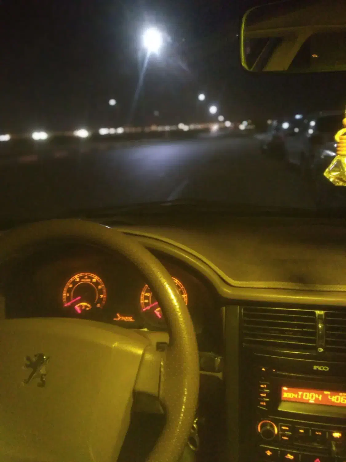 ۴۰۵ بیرنگ|خودرو سواری و وانت|یزد, |دیوار