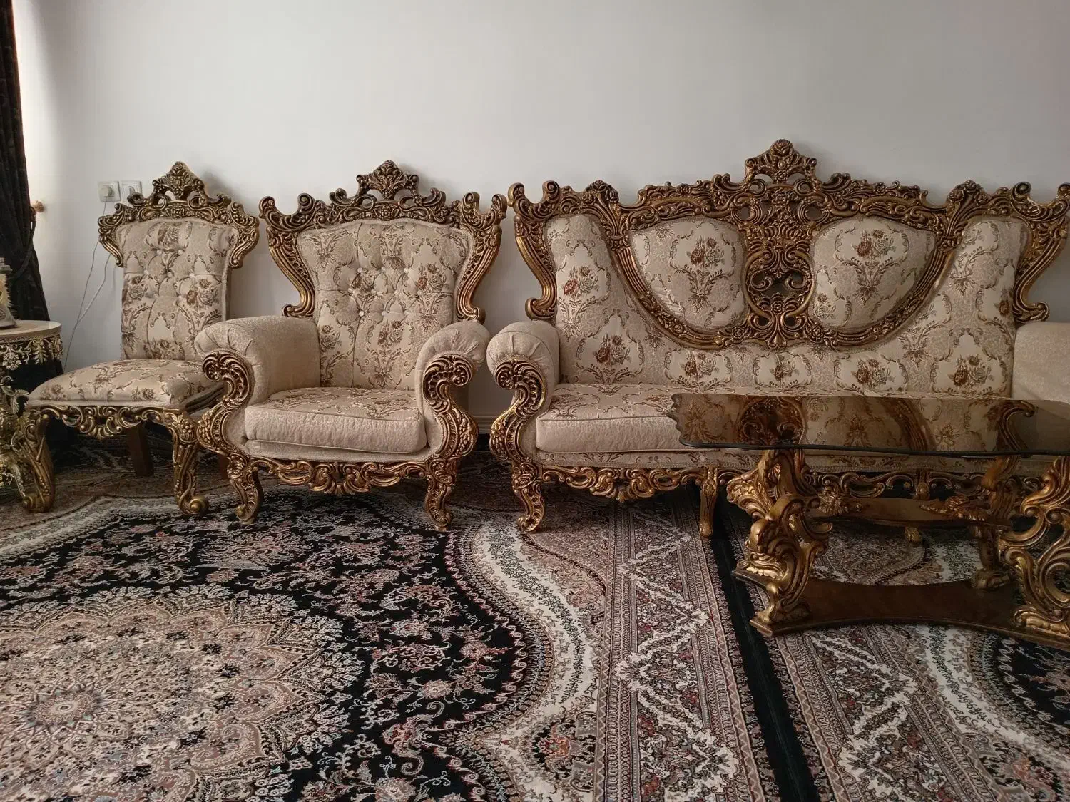 مبلمان 9 نفره سلطنتی|مبلمان خانگی و میز عسلی|تربت‌حیدریه, ابوذر|دیوار