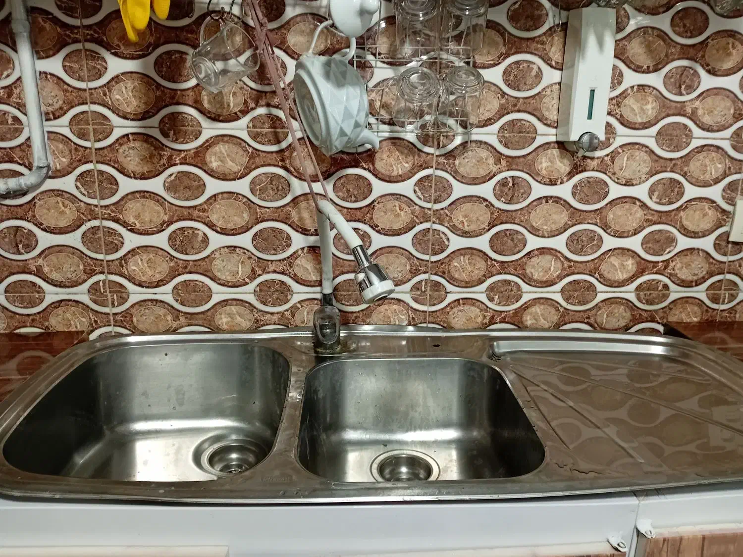 سینگ|آب‌چکان و نظم‌دهنده ظروف|تربت جام, رضاآباد|دیوار