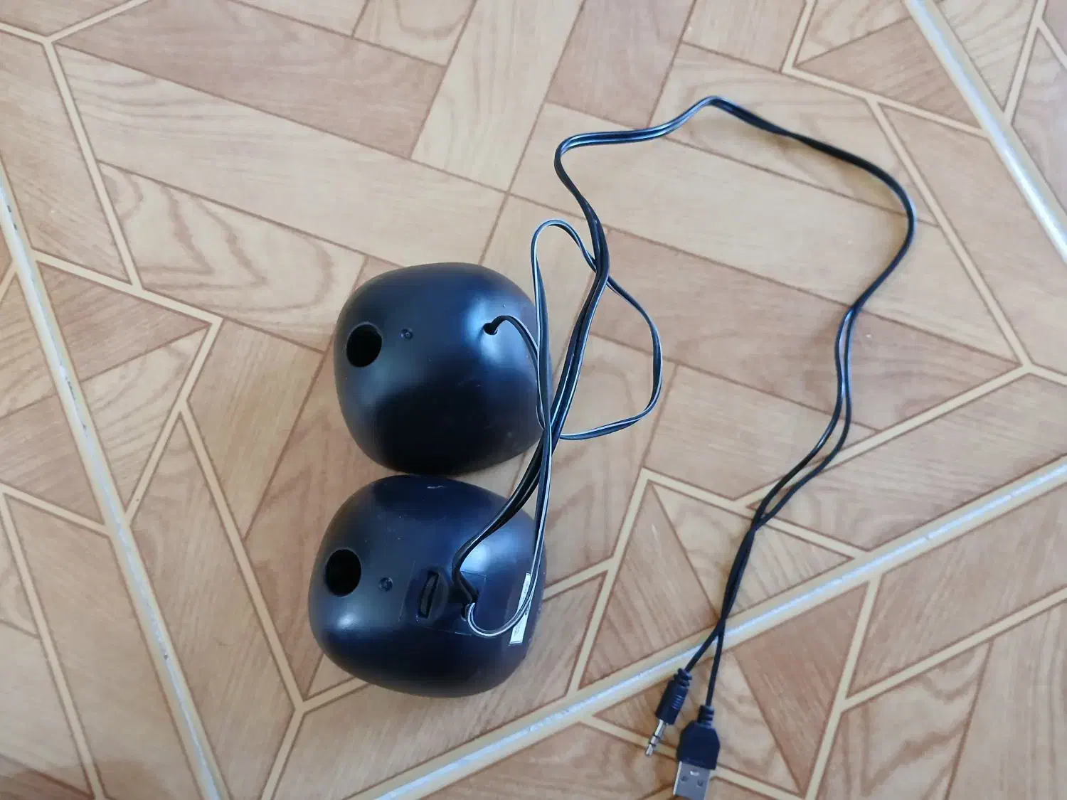 دو عدد اسپیکر کامپیوتر و لپ تاب|قطعات و لوازم جانبی رایانه|بیجار, |دیوار