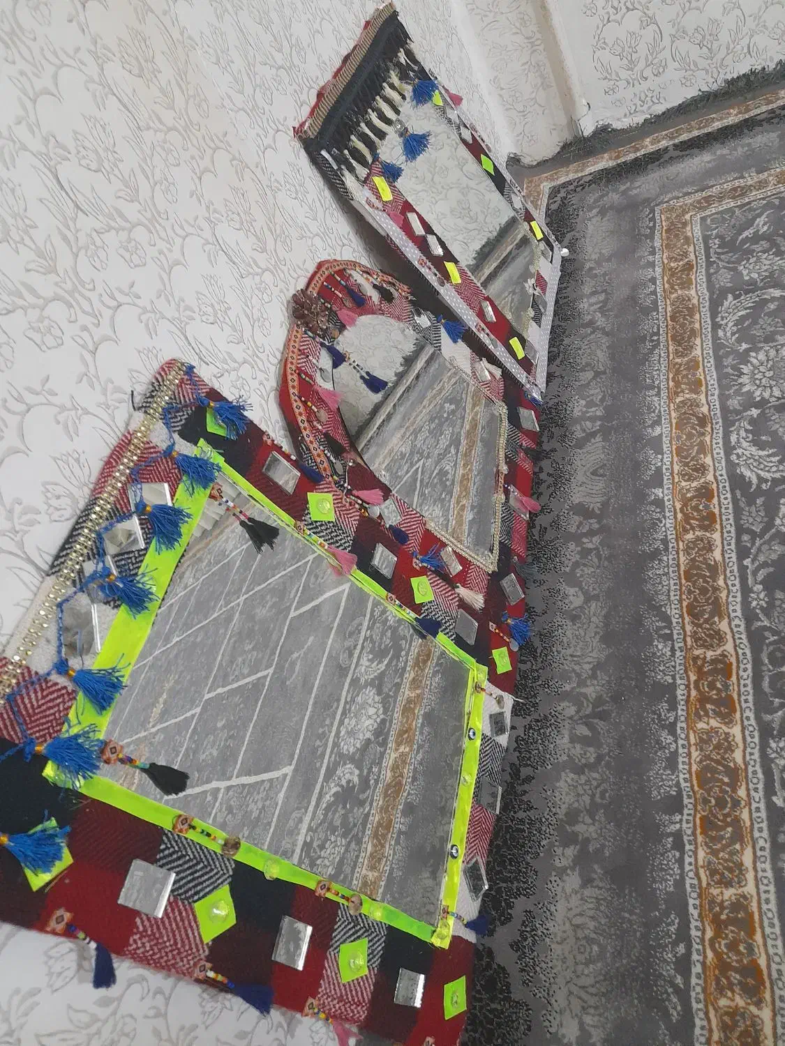 آینه سنتی|آینه|خرم‌آباد, |دیوار