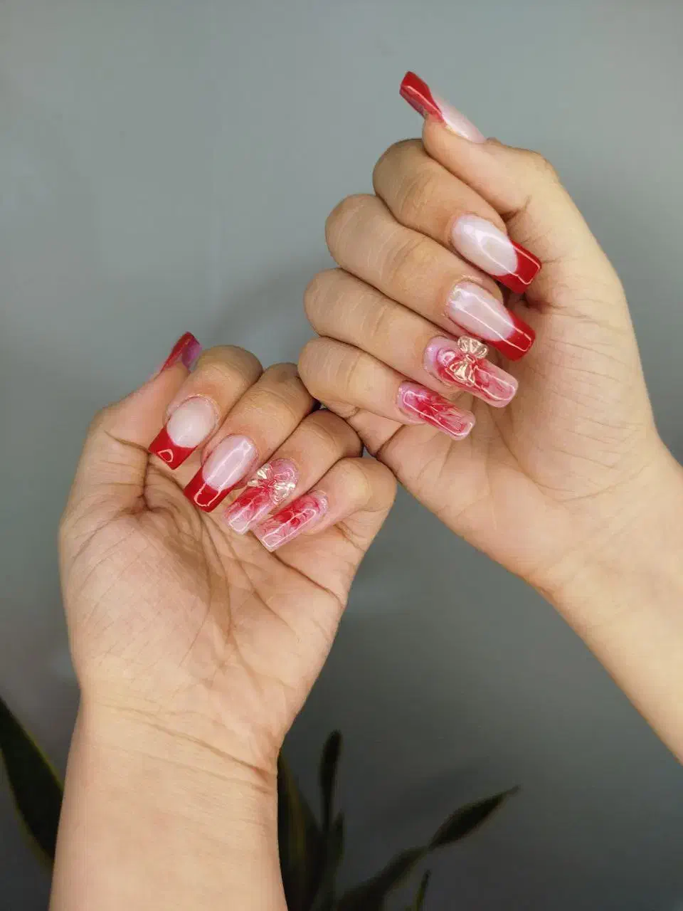 تخفیف روی تمامی  خدمات ناخن و مژه تا شب یلدا|خدمات آرایشگری و زیبایی|لاهیجان, طالقانی|دیوار