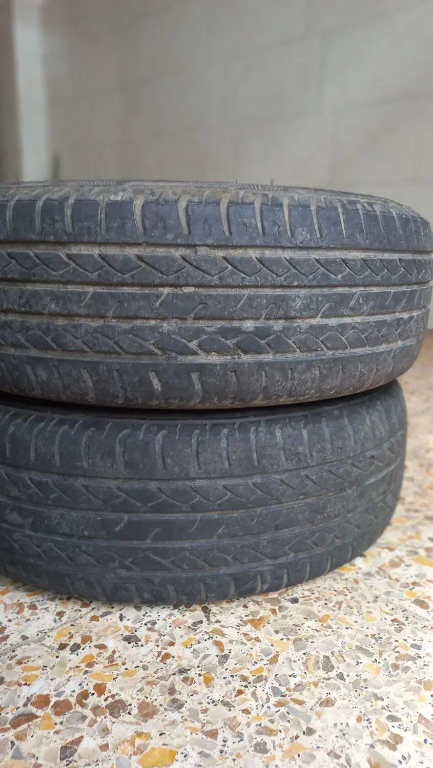 لاستیک ماشین|قطعات یدکی و لوازم جانبی|رودبنه, |دیوار