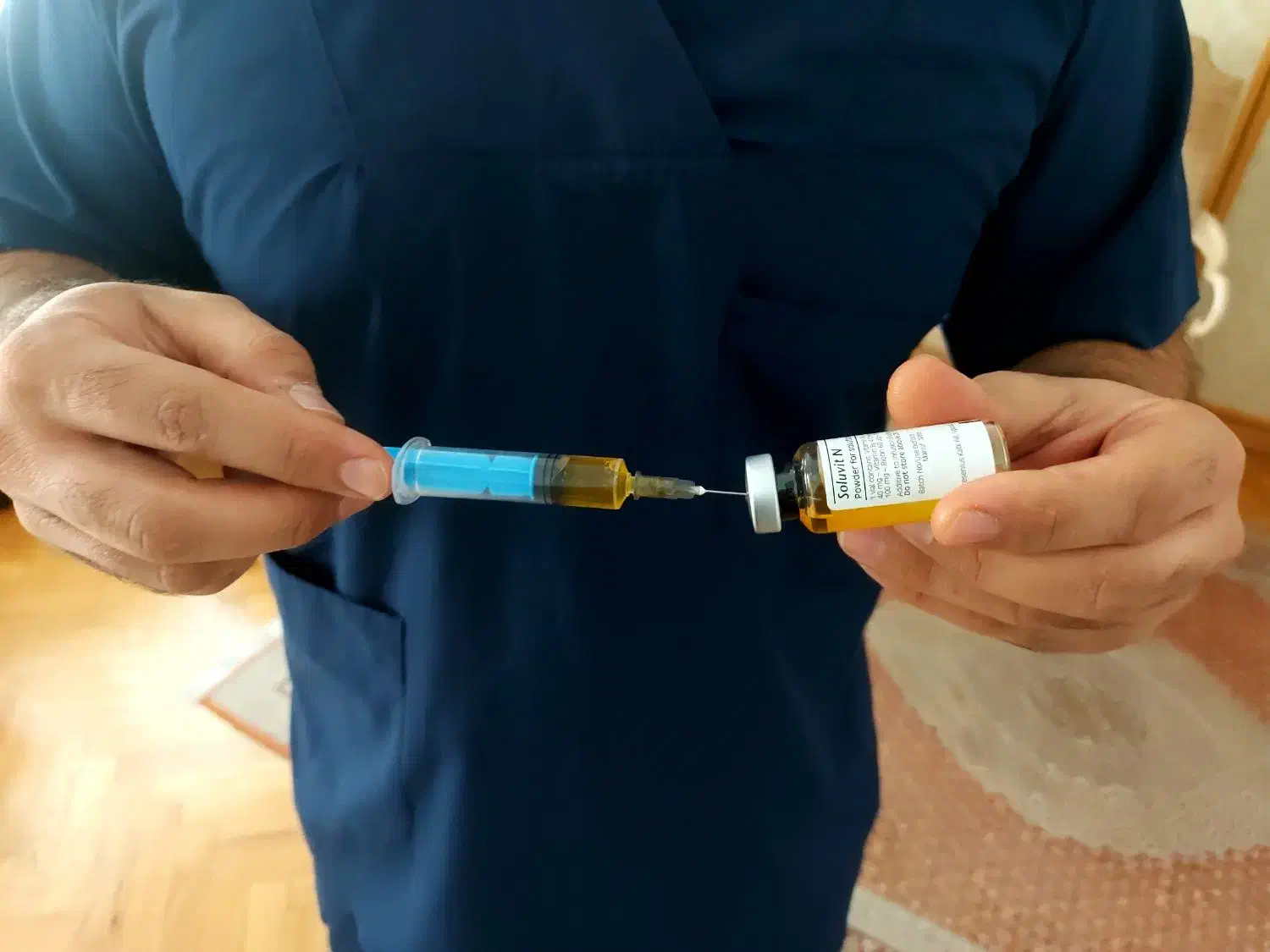 سرم تراپی و تزریقات و پانسمان نوین در منزل|خدمات آرایشگری و زیبایی|پرند, فاز ۲|دیوار