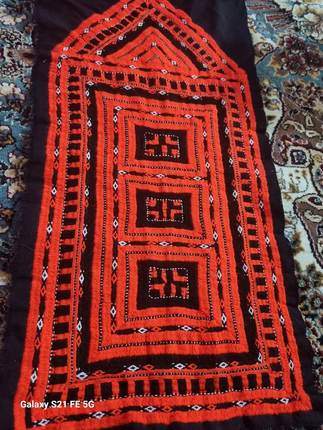 گدین|لباس|سراوان, |دیوار