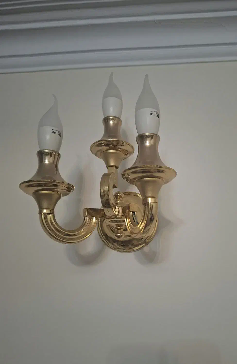 لوستر سقفی سلطنتی طلایی نو|لوستر و چراغ آویز|تهران, زرکش|دیوار