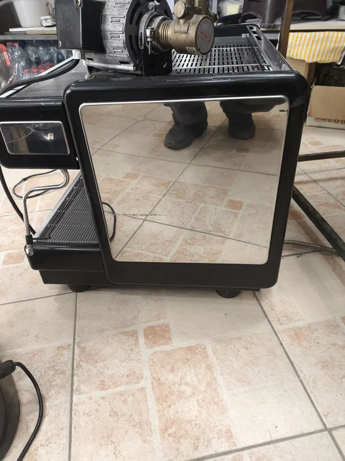 قهوه ساز  اسپرسو ساز لاسپازیاله|کافی‌شاپ و رستوران|صدرا-فارس, فاز ۱|دیوار