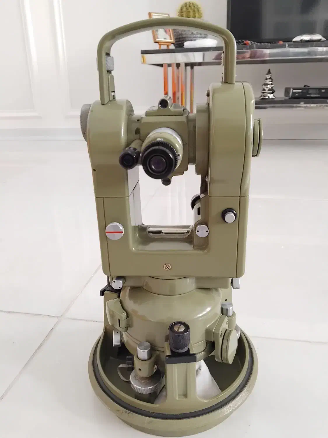 دوربین نقشه برداری ویلد سوئیس|مصالح و تجهیزات ساختمان|تهران, جوانمردان (اندیشه)|دیوار