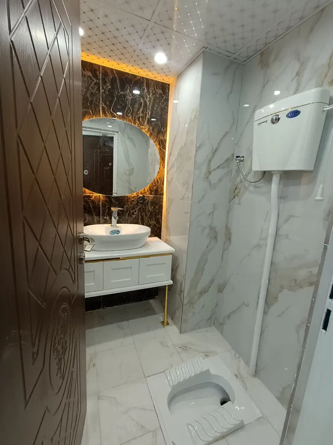 سعادت آباد ۱۳۵متر ۳ خواب /نوساز/غرق در نور