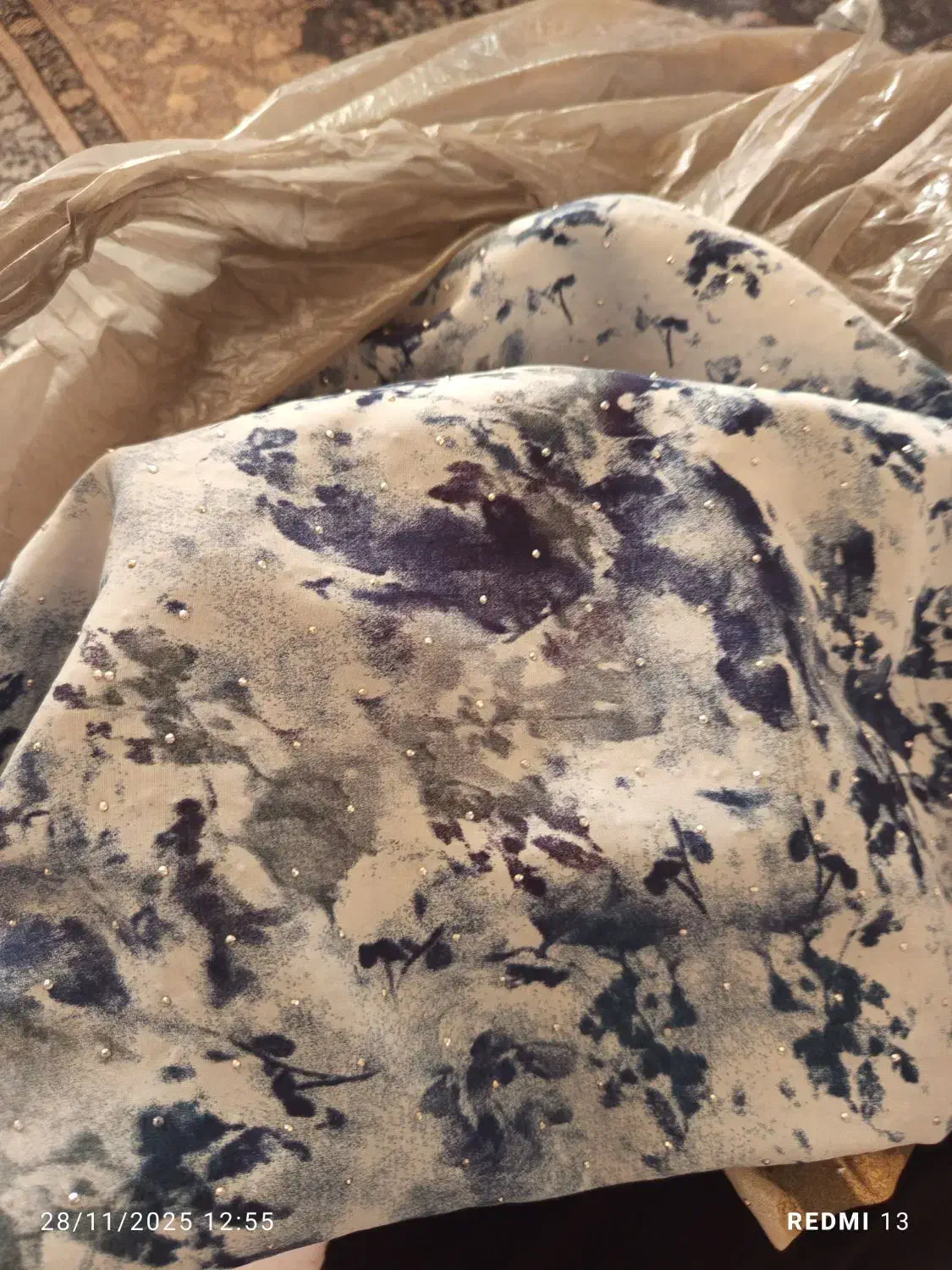 انواع پارچه ۳/۵ متری قیمت ۳۵۰ و ۳۰۰|لباس|اردبیل, |دیوار