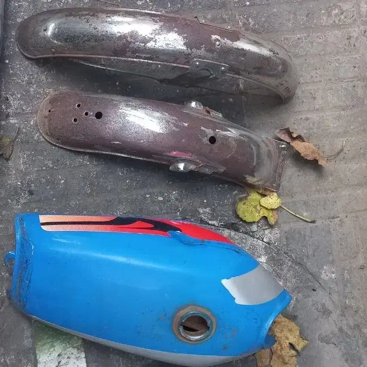 لوازم موتور 200|قطعات یدکی و لوازم جانبی|رشت, شهرک صبا|دیوار