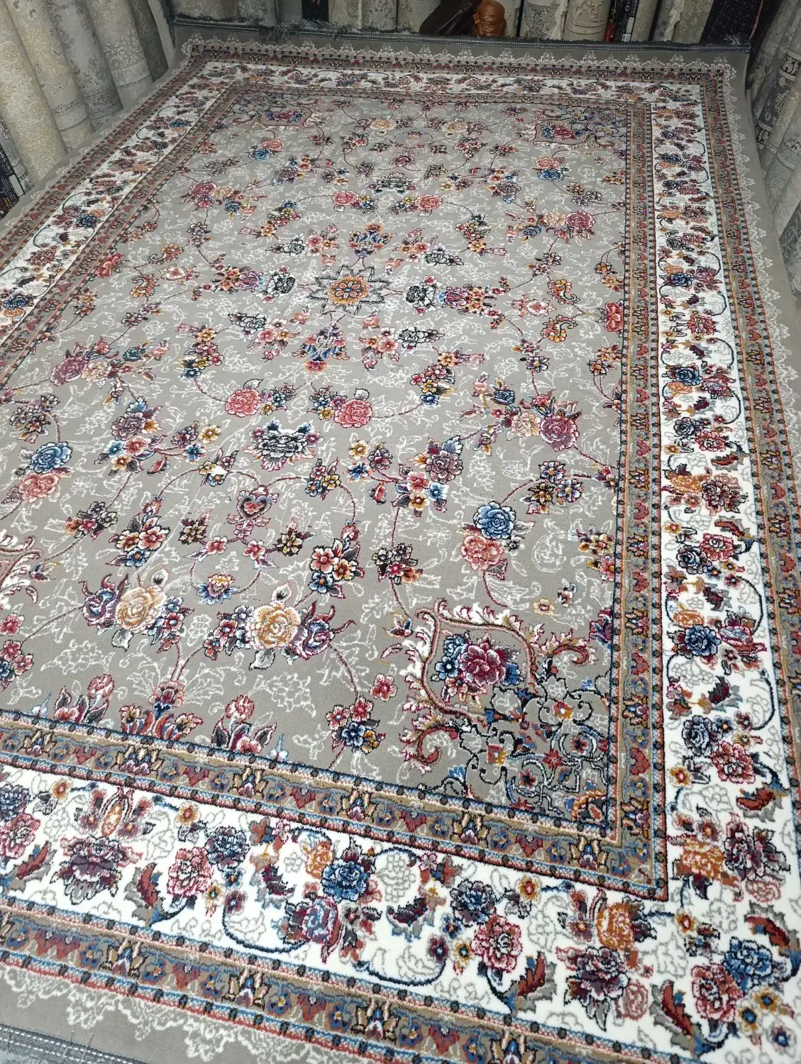 ۶ تخته فرش شش متری هفتصد شانه تازه و پلمپ|فرش|سقز, |دیوار