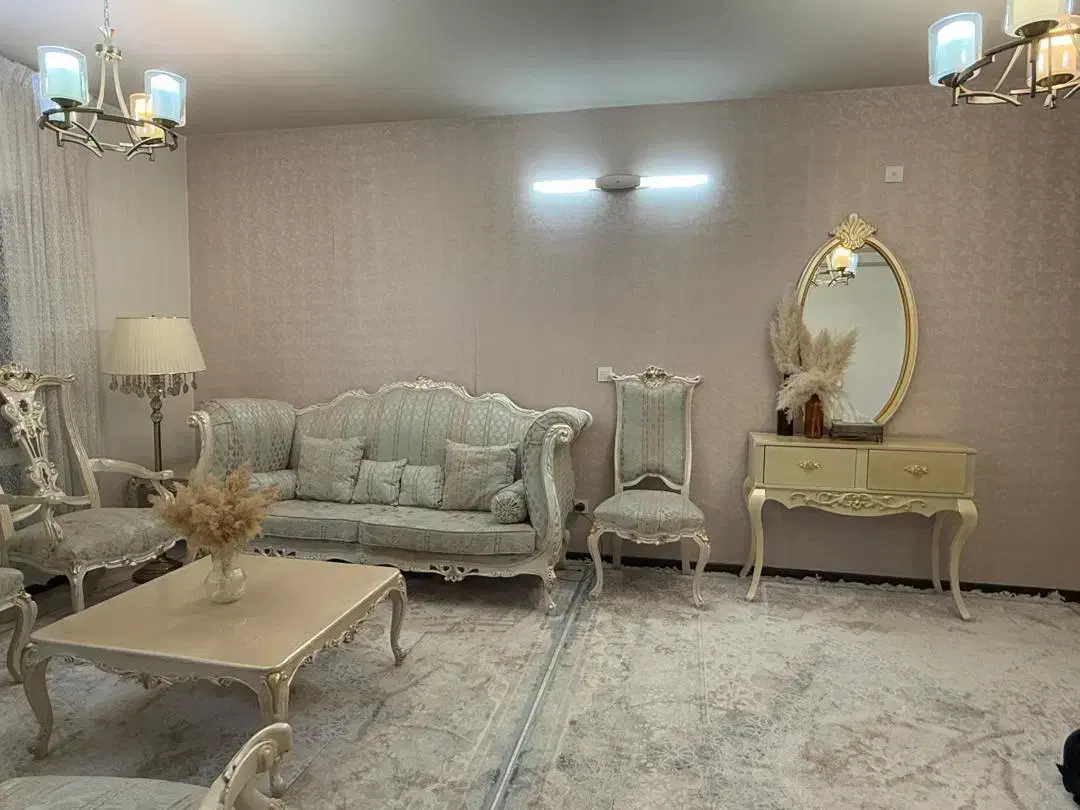 مبل سلطنتی استیل وناهار خوری و بوفه و آینه کنسول|مبلمان خانگی و میز عسلی|اراک, |دیوار