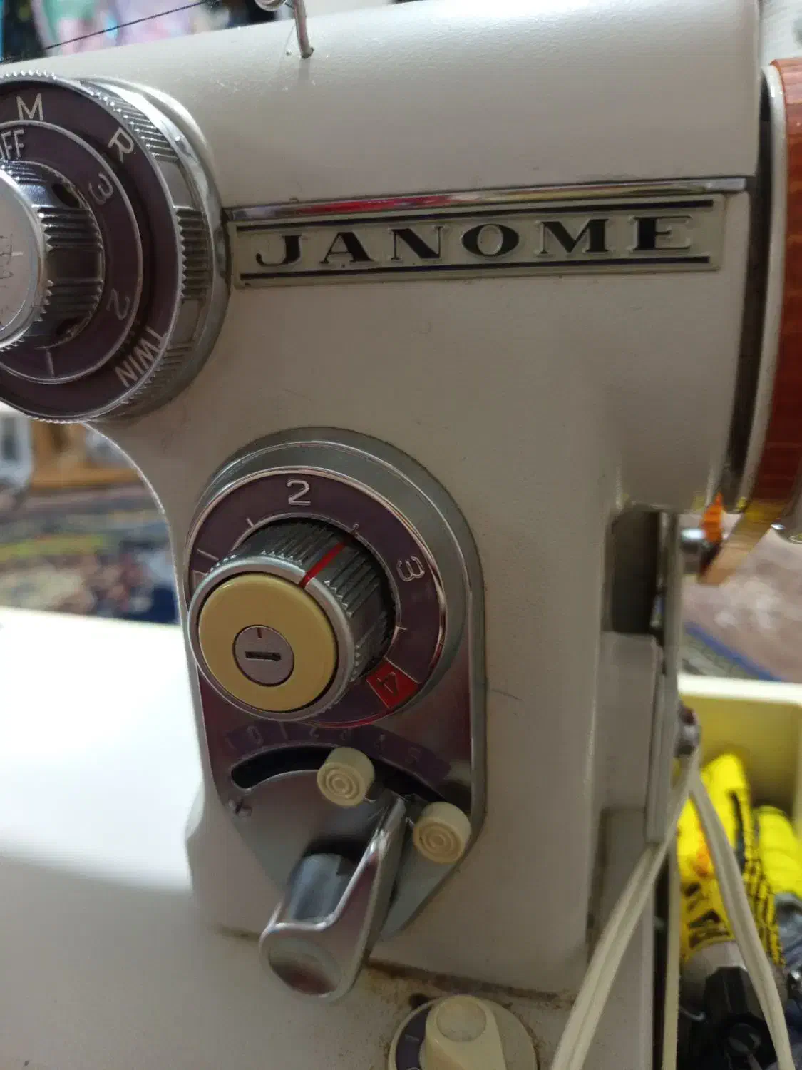 چرخ خیاطی فروشی|چرخ خیاطی و ریسندگی|ایرانشهر, |دیوار