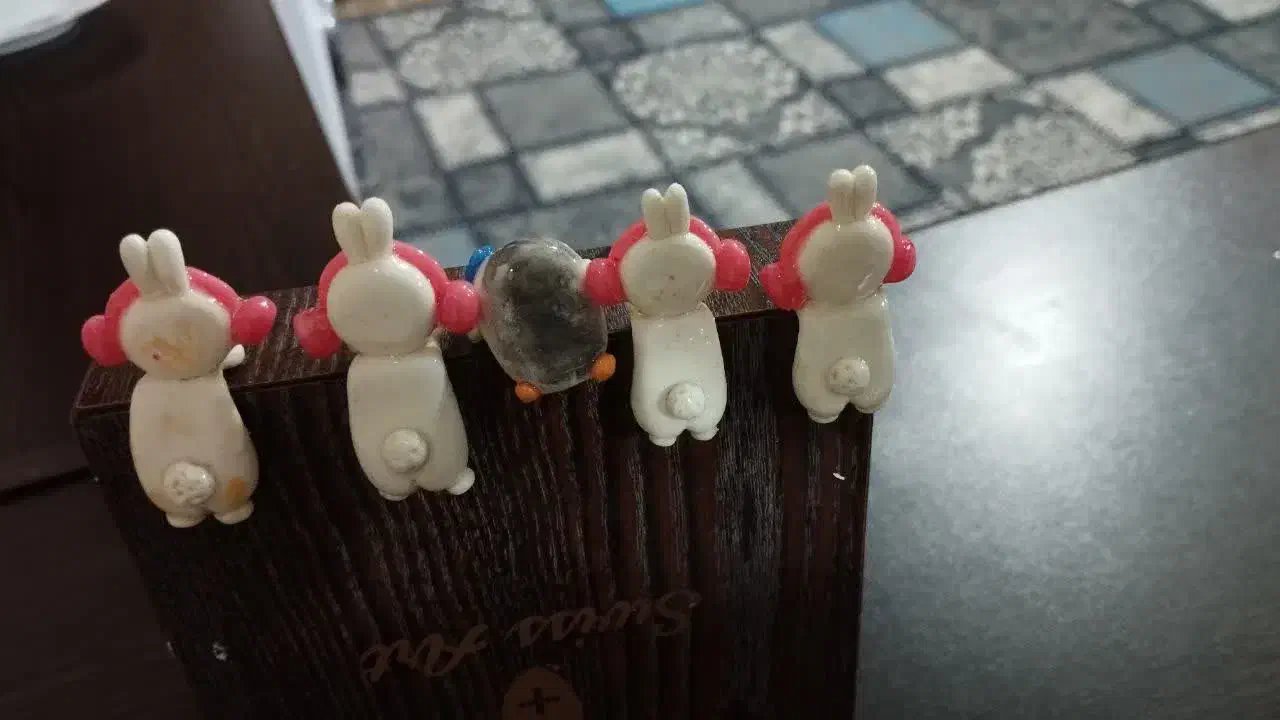 فروش سرکلیدی ‌چسبونک روگوشی ولب تاب|لوازم جانبی موبایل و تبلت|شاهین‌شهر, گرگاب|دیوار