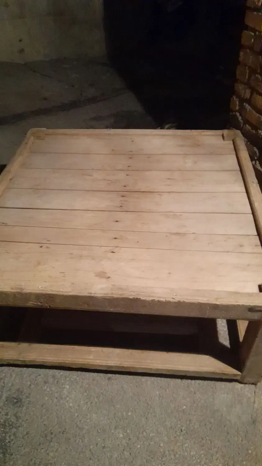 کرسی چوبی|مبلمان خانگی و میز عسلی|بهار, |دیوار