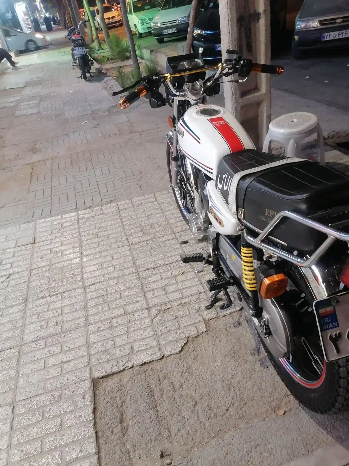 موتور پیشرو 200|موتورسیکلت|مشهد, هنرور|دیوار