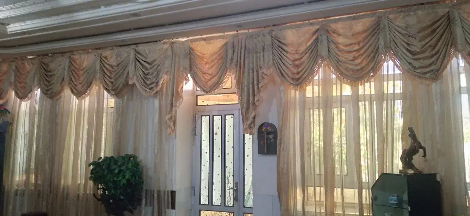 پرده ودال بر|پرده، رانر، رومیزی|فلارد, |دیوار