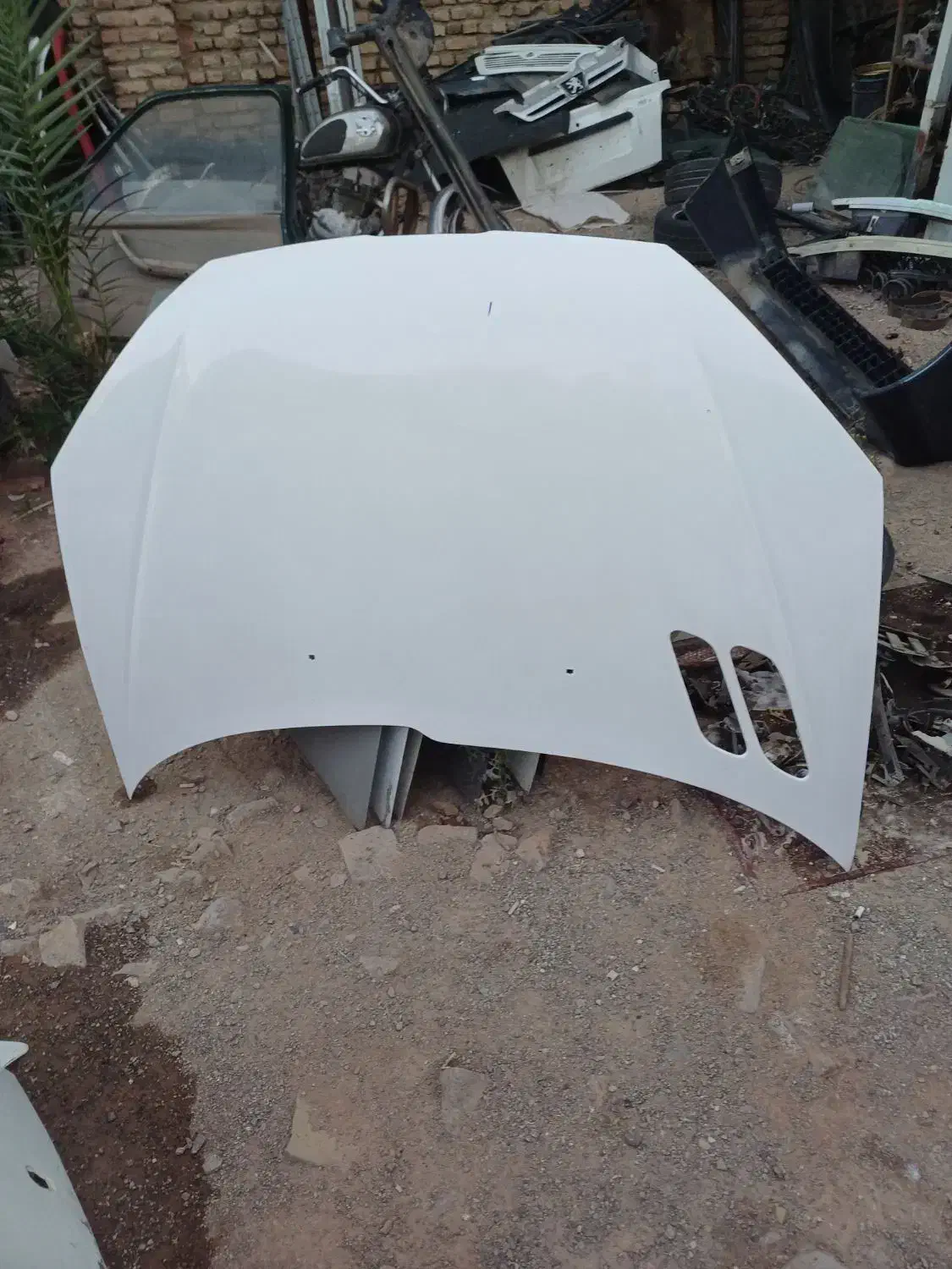 در کاپوت پژو ۲۰۶|قطعات یدکی و لوازم جانبی|پاکدشت, پاکدشت (مامازند)|دیوار