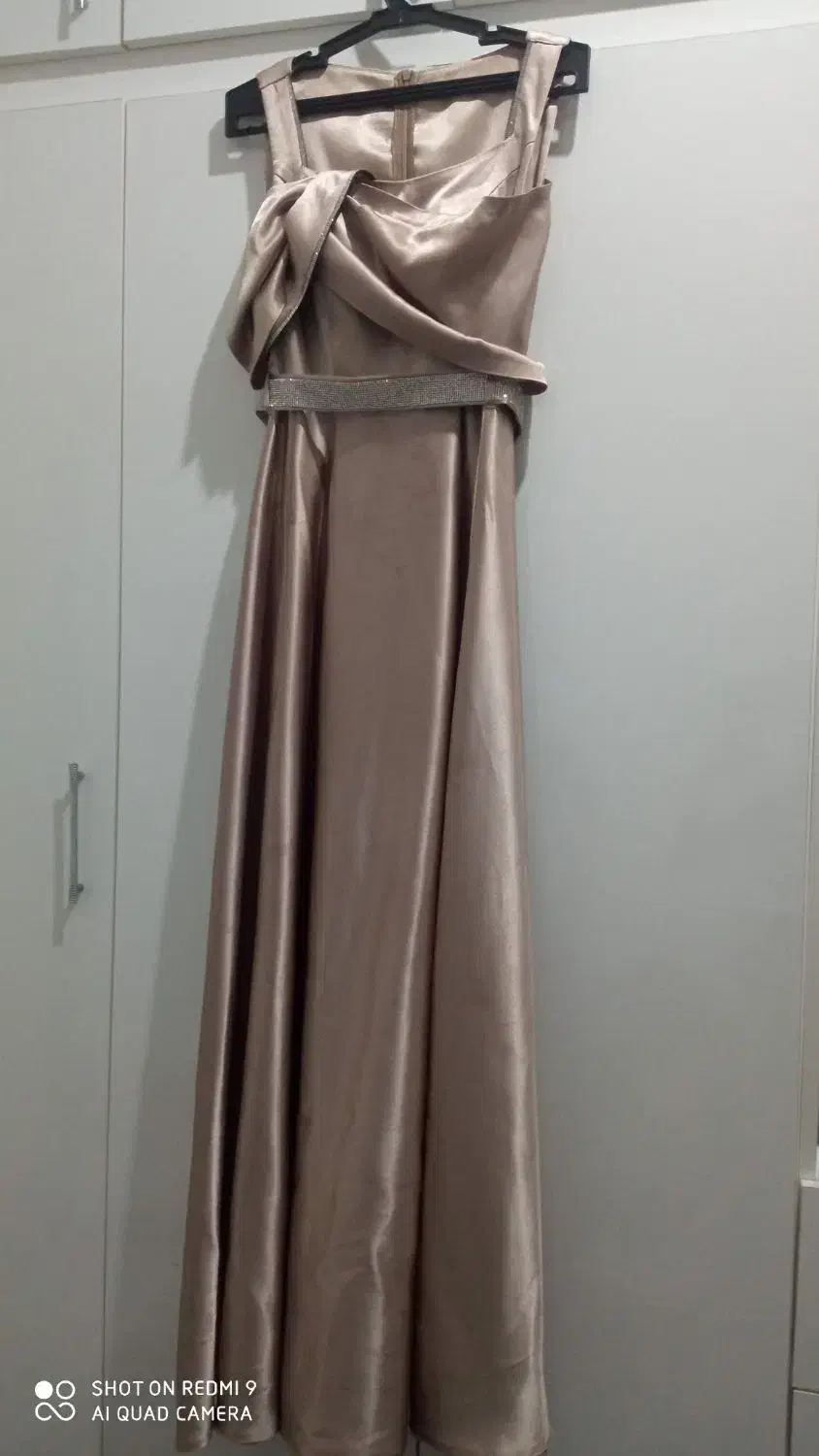 لباس مجلسی|لباس|نیشابور, خط کاشمر|دیوار