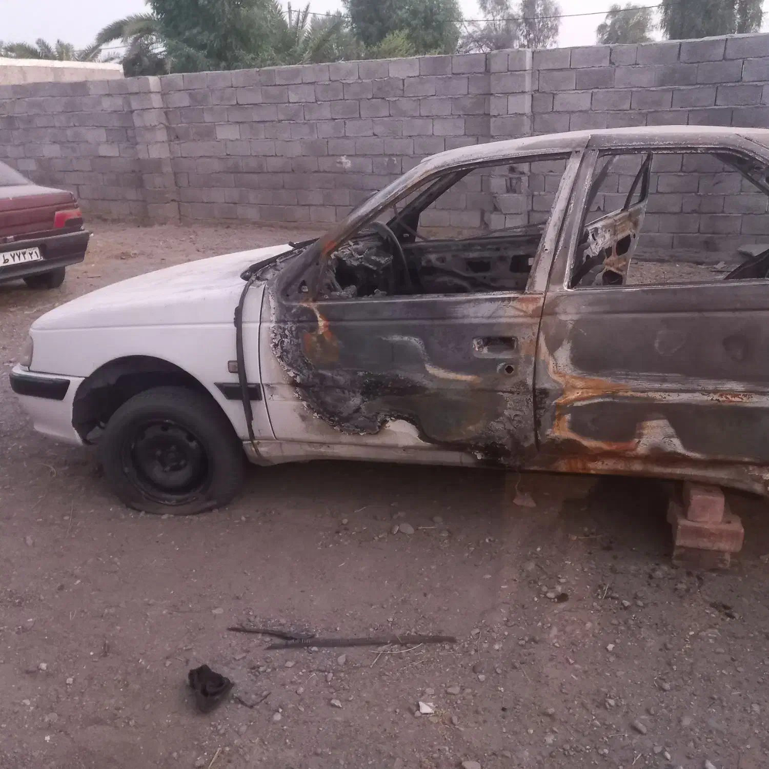 ماشین پارس مدل ۹۹ اتیش گرفته کله جلوی ماشین سالم|خودرو سواری و وانت|ایرانشهر, |دیوار