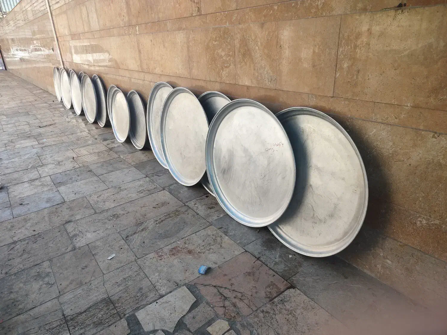 سینی میوه فروشی چدنی|ظروف سرو و پذیرایی|شیراز, نصر|دیوار