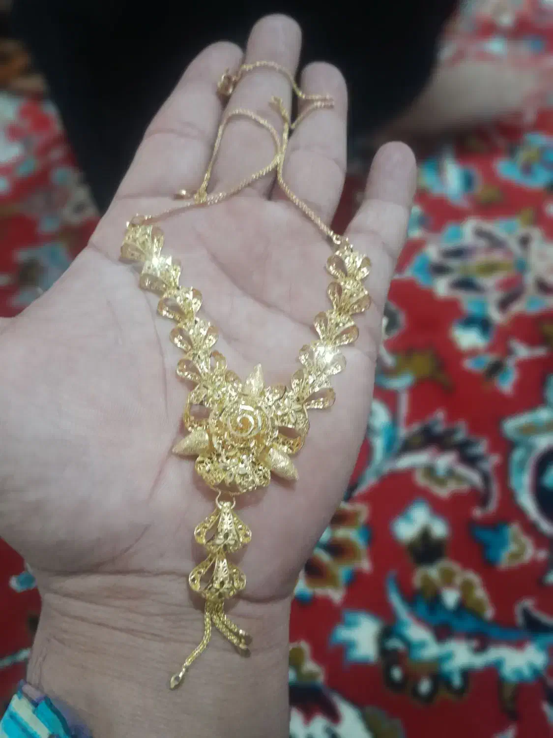 گردنبد فیوژن نو میباشد|جواهرات|ایوان, |دیوار