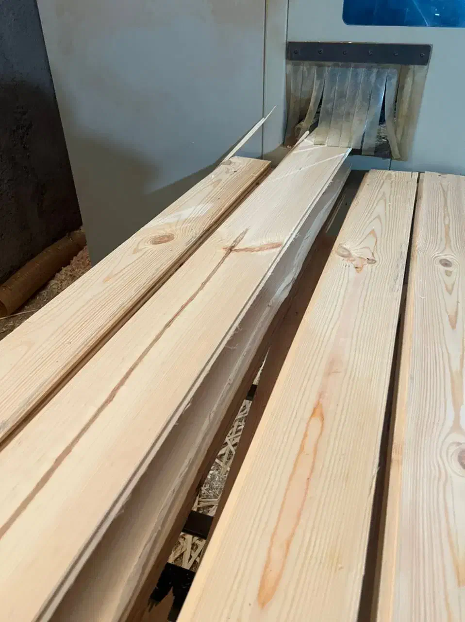 لمبه لمه چوب روسی چوب نما|عمدهفروشی|تهران, مسعودیه|دیوار