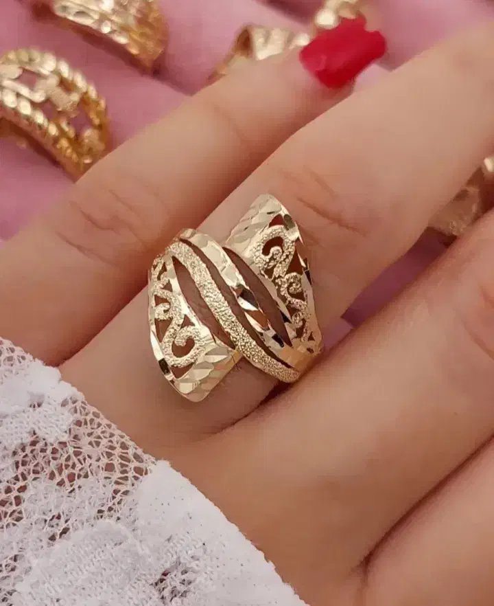 انگشتر طلاروس فقط ۶۰ت|بدلیجات|قرچک, زیبا شهر|دیوار