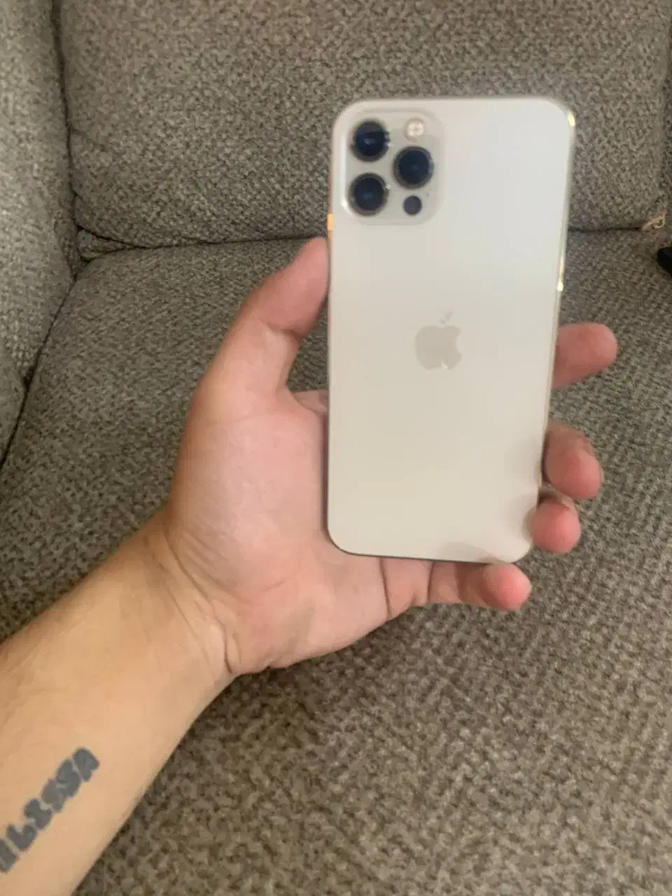 iPhone 12 pro|موبایل|مشهد, پروین اعتصامی|دیوار