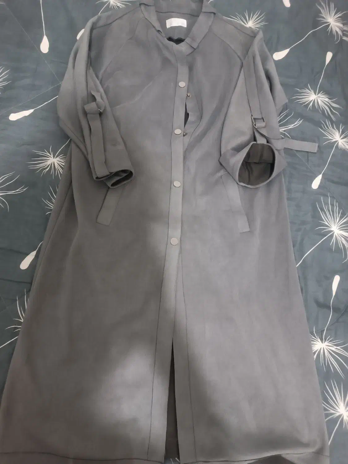 پالتو|لباس|بروجرد, |دیوار