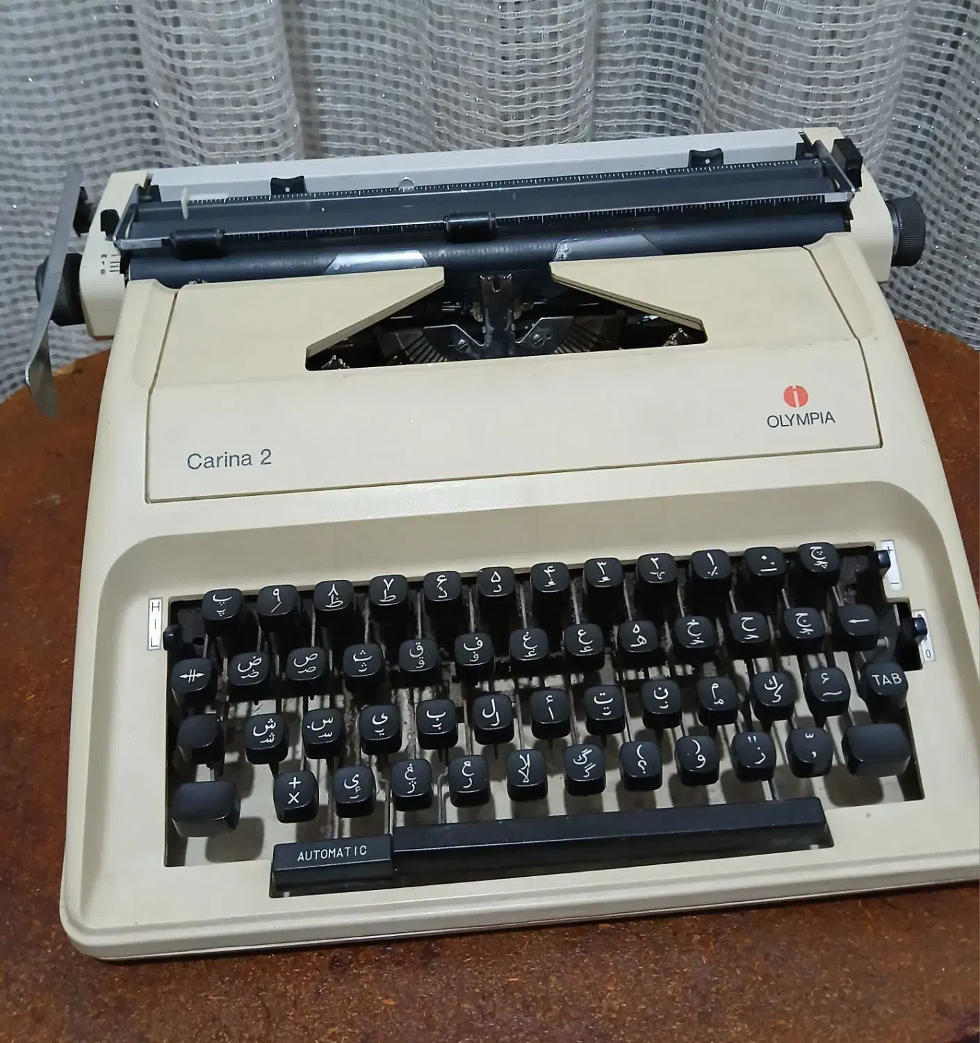 ماشین تحریر فارسی عتیقه ژاپنی ۱۲ میلیون|کلکسیون اشیاء عتیقه|ملایر, |دیوار