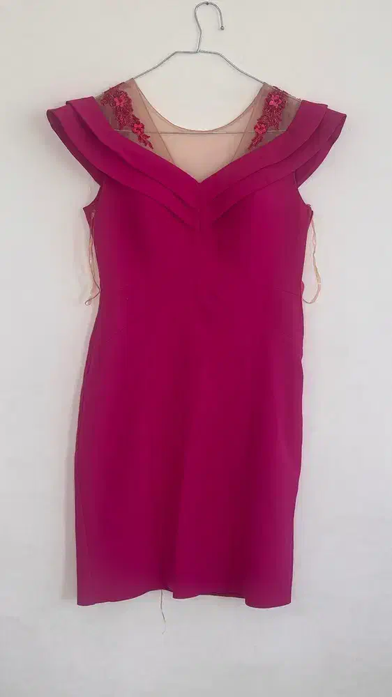 لباس مجلسی|لباس|قزوین, |دیوار