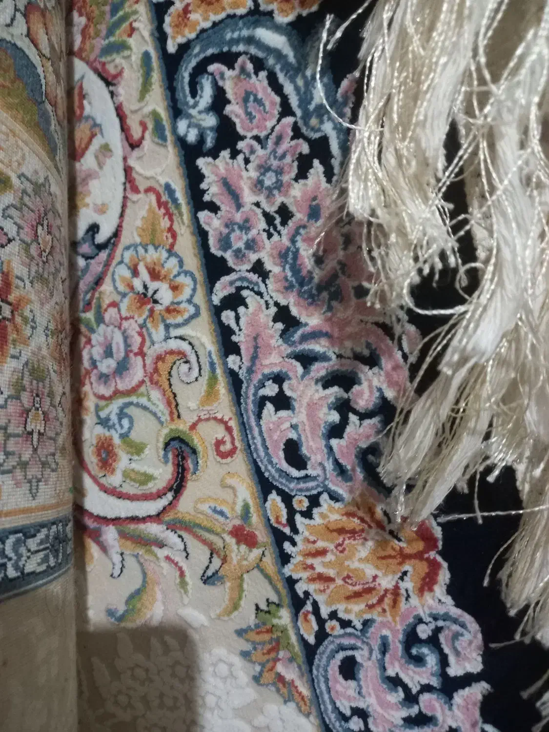 فرش کاملا نو وسالم|فرش|سیاهکل, |دیوار