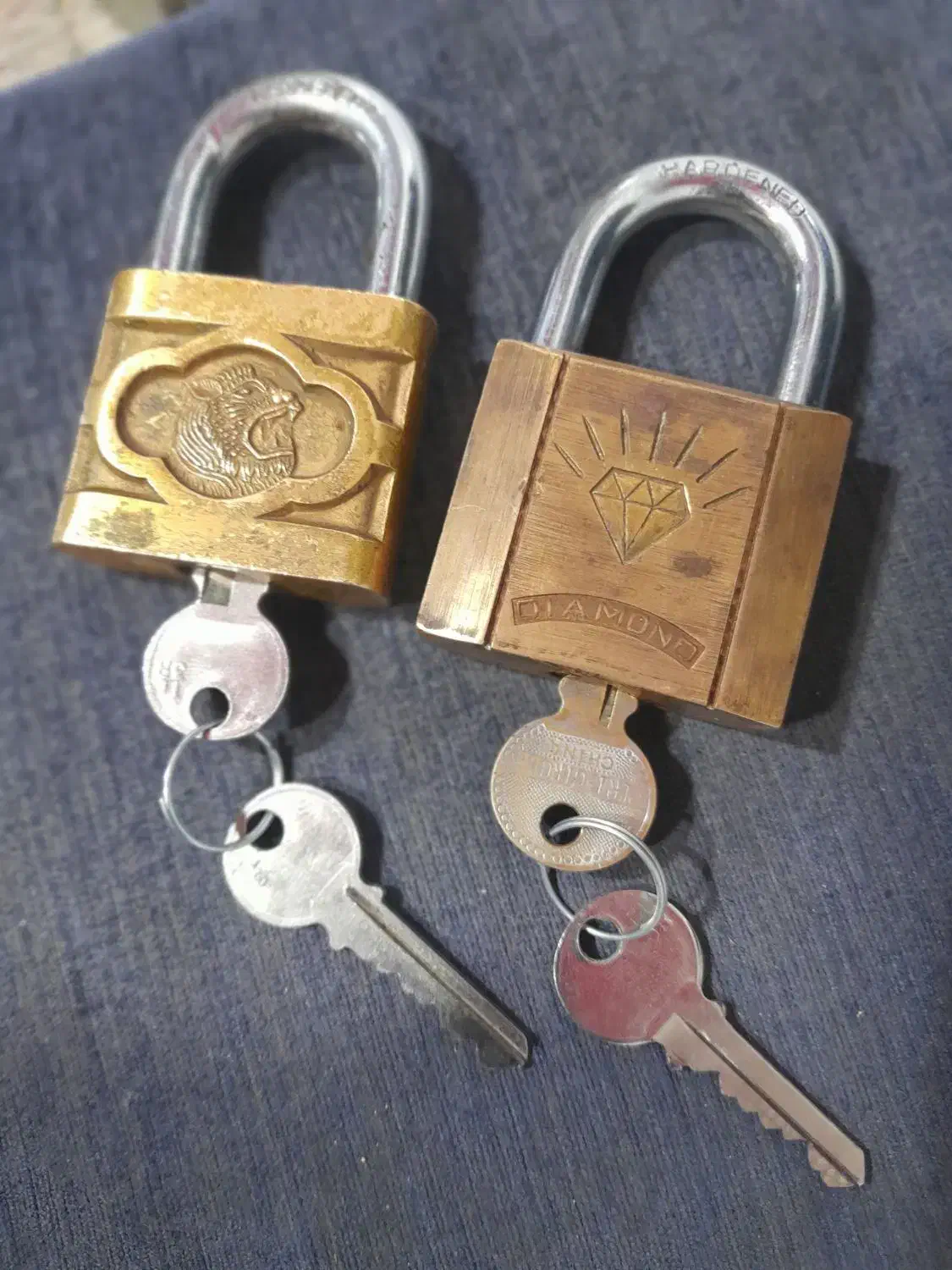 اشیا ع کلکسیونی|کلکسیون اشیاء عتیقه|کرمان, |دیوار